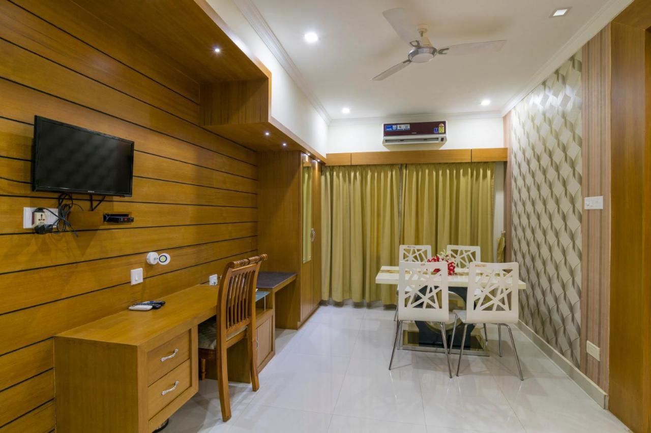 Hotel Sree Gokulam Residency Thrissur Exterior foto